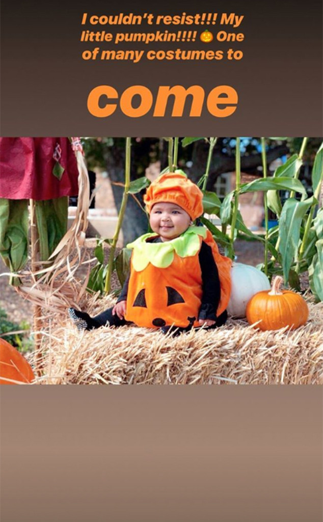 Khloe Kardashian, True Thompson, Pumpkin, Pre-Halloween